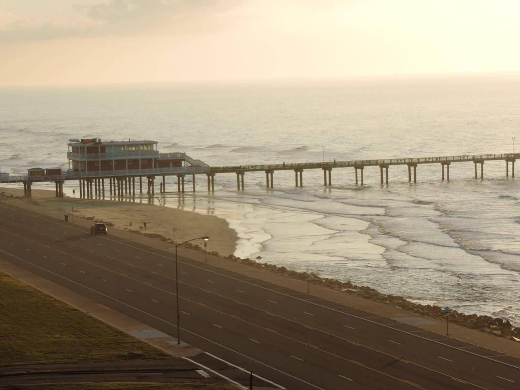 Luxury Oceanfront Condo In Ocean Grove Galveston Exterior foto